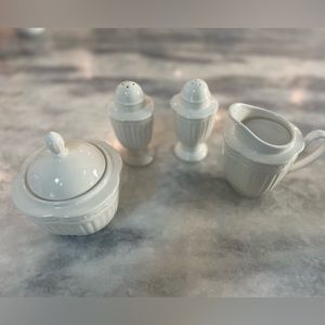Mikasa Italian countryside cream and sugar and salt and pepper set